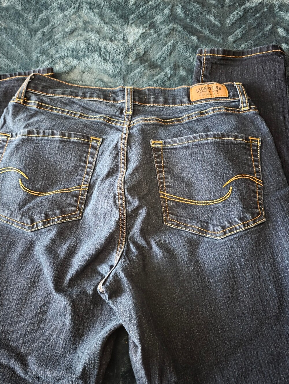 Levi's Signature Dark Blue Straight Leg Women’s Jeans